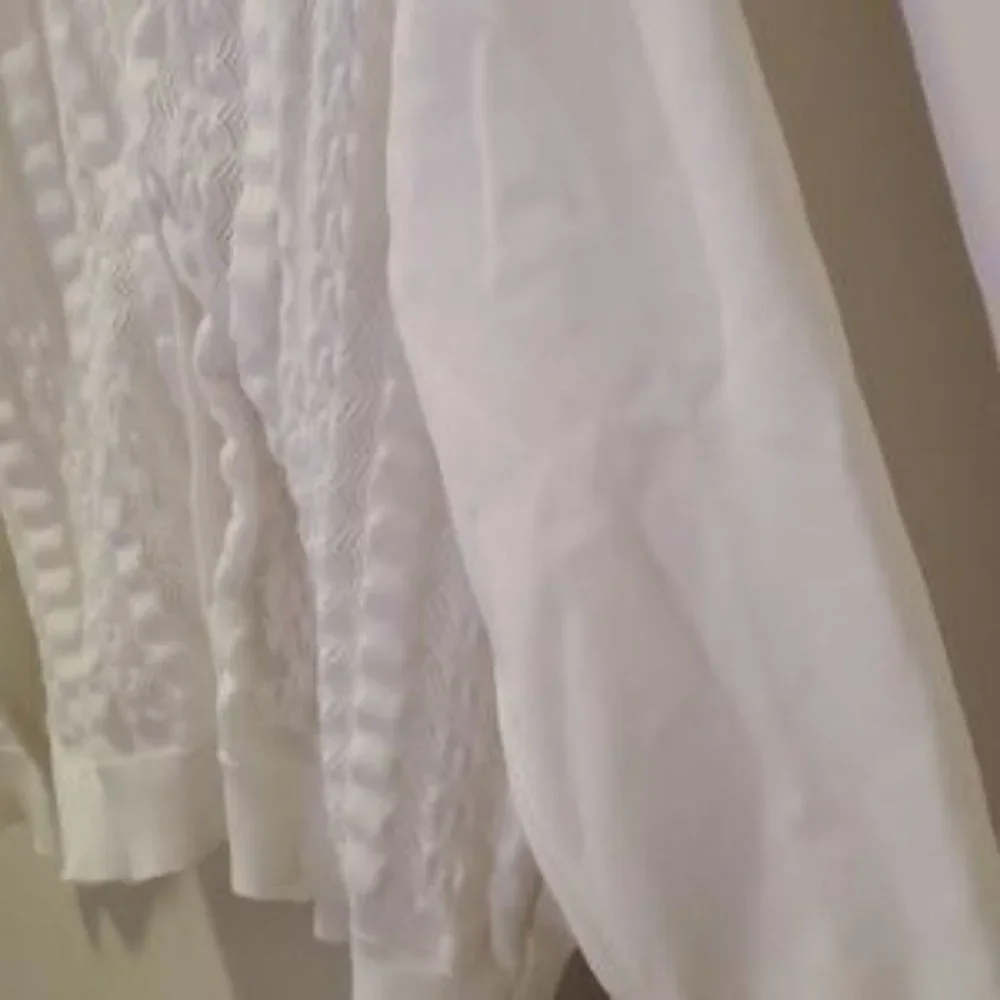 Vintage Woman's Sweater Cardigan Textured White Knit - Picture 5 of 10